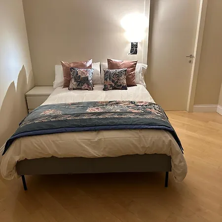 Paola Center , Luxury House In Town Centre Apartment Bari