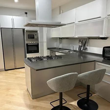 Apartment Paola Center , Luxury House In Town Centre